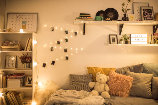 String lights above bed